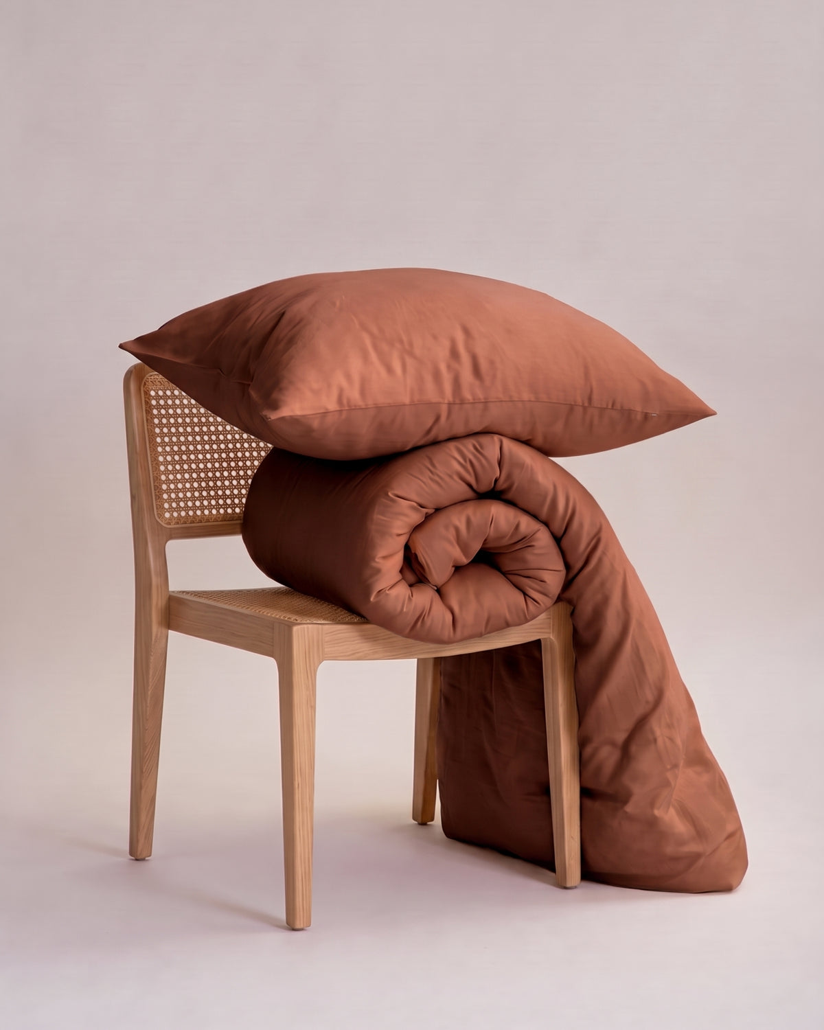 Italian Cotton Sateen Pillowcase – Terra Bruciata Collection · Argilla scura