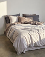 Bettbezug aus italienischem Mako-Satin – Kollektion Pietra e Cenere · Cenere chiara