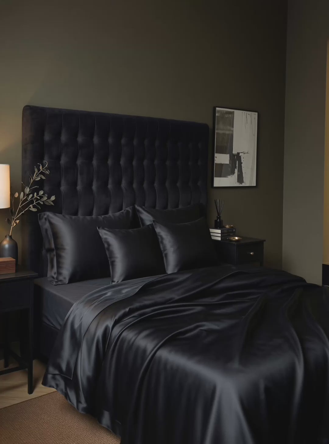 Black Italian MicroModal satin bedding – MONET Collection (Nero)