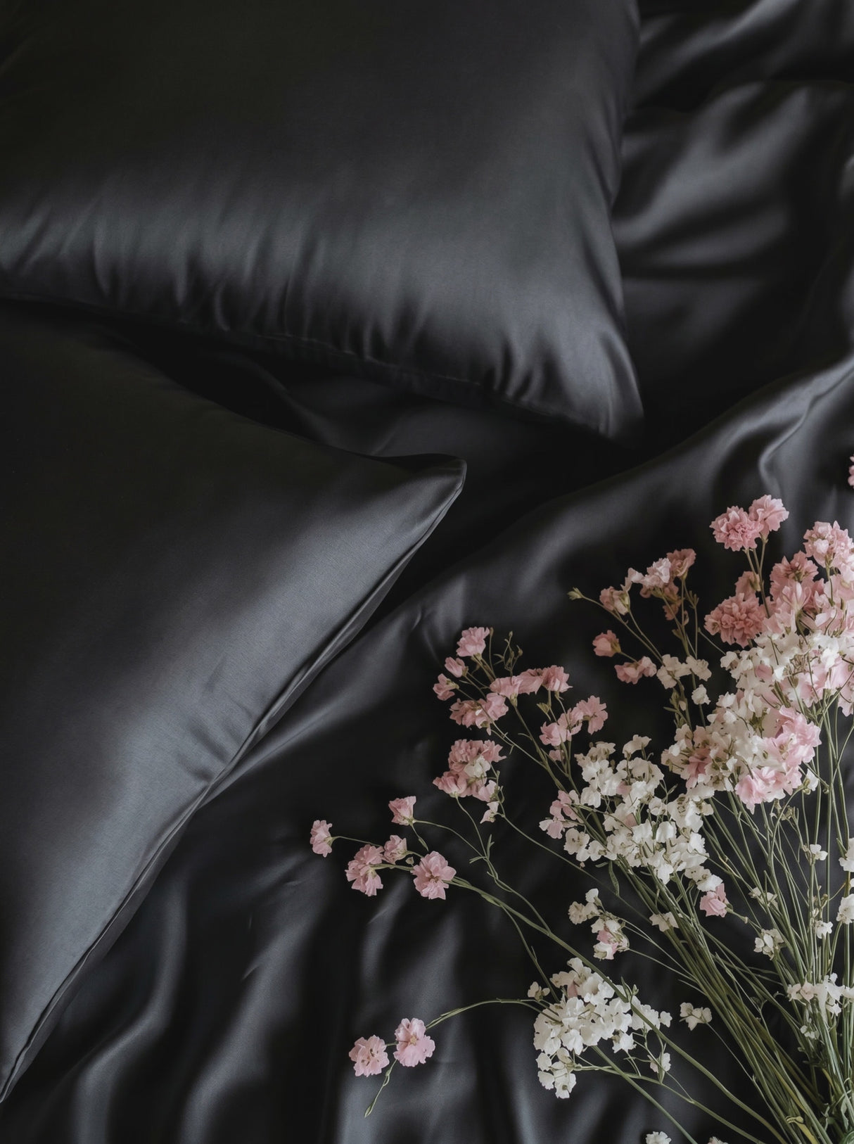 Black Italian MicroModal satin bedding – MONET Collection (Nero)